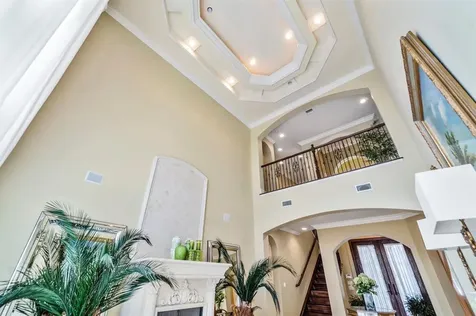 2221 NE 48th Court Lighthouse Point FL 33064
