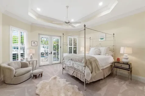 2221 NE 48th Court Lighthouse Point FL 33064