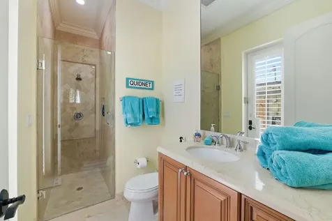 2221 NE 48th Court Lighthouse Point FL 33064