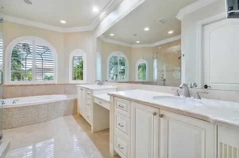 2221 NE 48th Court Lighthouse Point FL 33064