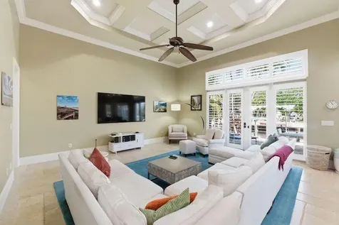 2221 NE 48th Court Lighthouse Point FL 33064