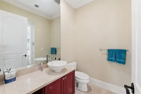 2221 NE 48th Court Lighthouse Point FL 33064