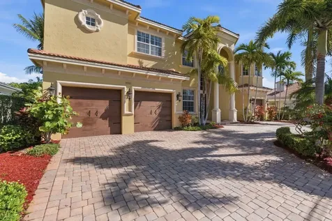 2221 NE 48th Court Lighthouse Point FL 33064