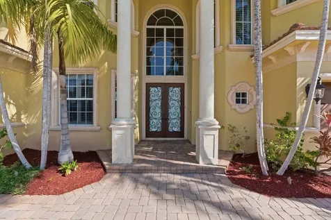 2221 NE 48th Court Lighthouse Point FL 33064