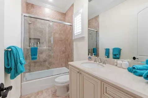 2221 NE 48th Court Lighthouse Point FL 33064