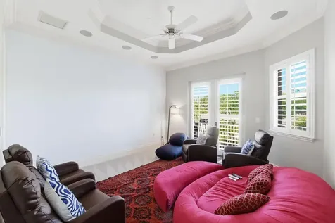 2221 NE 48th Court Lighthouse Point FL 33064