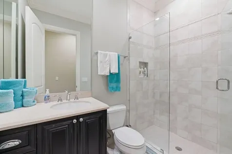 2221 NE 48th Court Lighthouse Point FL 33064