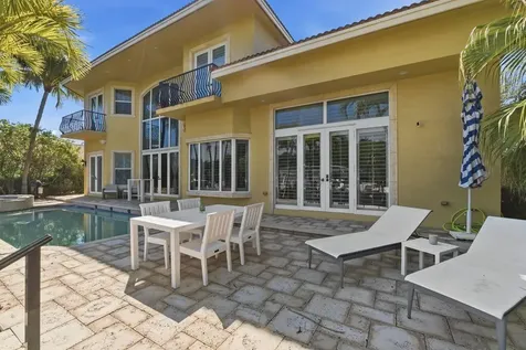 2221 NE 48th Court Lighthouse Point FL 33064