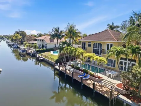 2221 NE 48th Court Lighthouse Point FL 33064