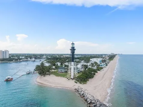 2221 NE 48th Court Lighthouse Point FL 33064