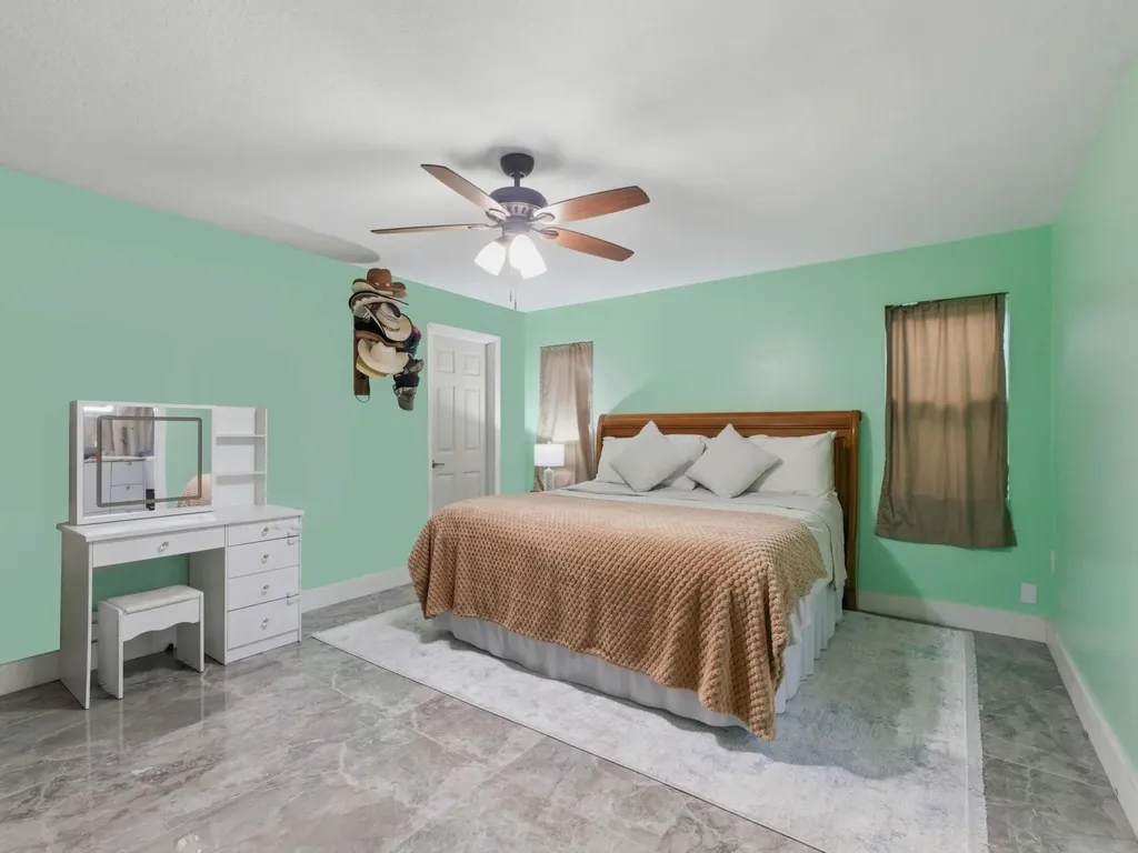 11481 Tangerine Boulevard The Acreage FL 33412