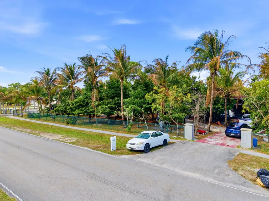 11481 Tangerine Boulevard The Acreage FL 33412