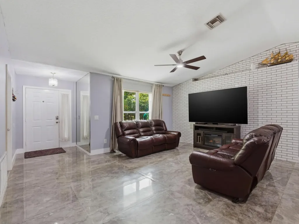11481 Tangerine Boulevard The Acreage FL 33412