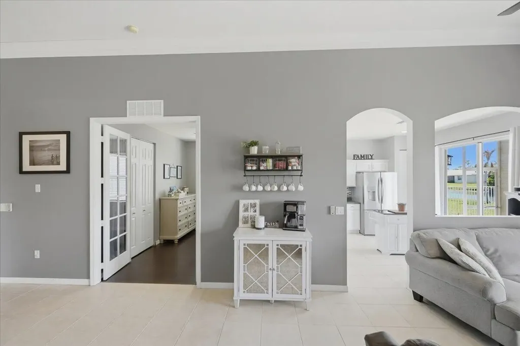 399 SW Lake Forest Way Port St Lucie FL 34986