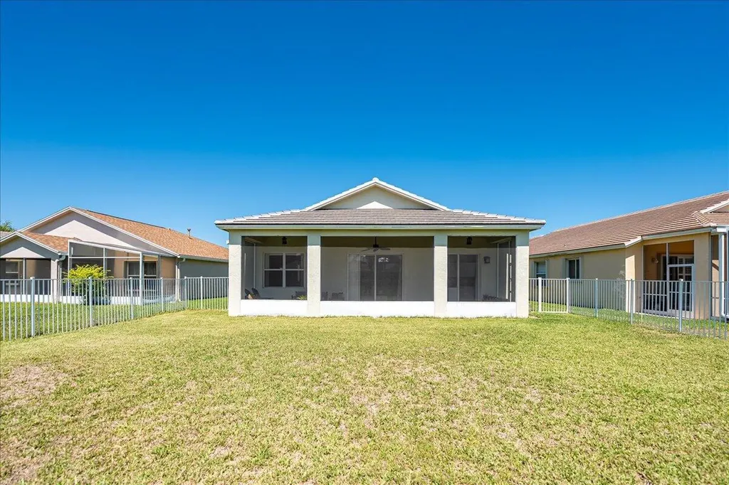 399 SW Lake Forest Way Port St Lucie FL 34986