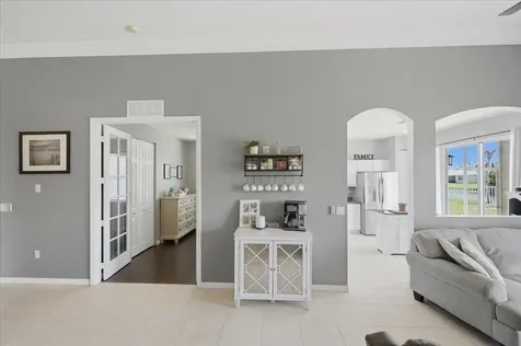 399 SW Lake Forest Way Port St Lucie FL 34986
