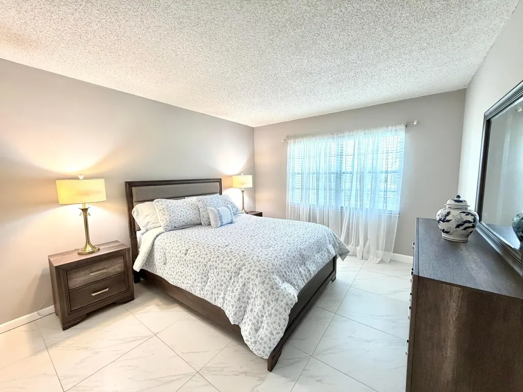 101 Dorset C Boca Raton FL 33434