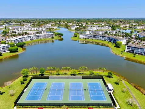 101 Dorset C Boca Raton FL 33434