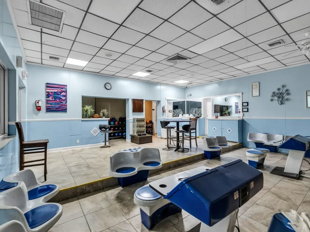 5560 E Marina Drive Fort Lauderdale FL 33312