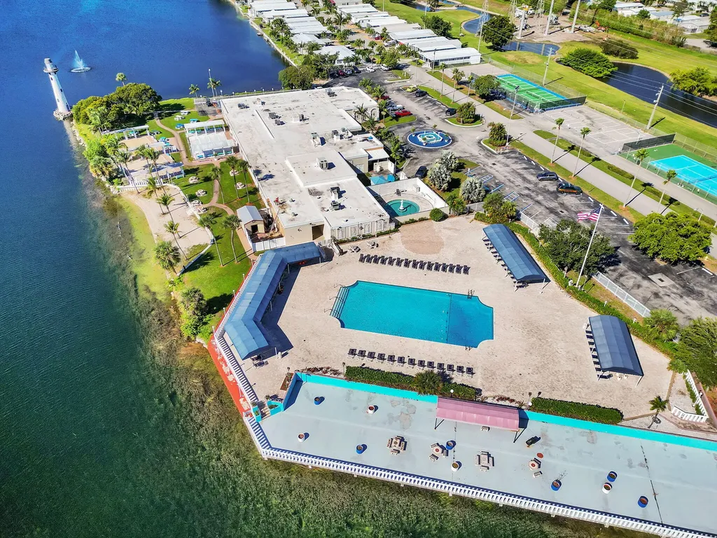 5560 E Marina Drive Fort Lauderdale FL 33312