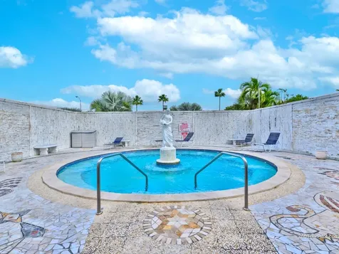 5560 E Marina Drive Fort Lauderdale FL 33312