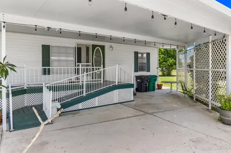 1697 SW 35th Circle Okeechobee FL 34974