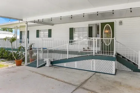 1697 SW 35th Circle Okeechobee FL 34974