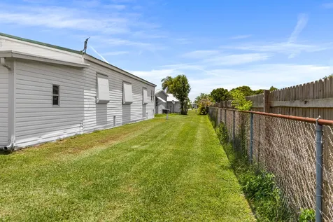 1697 SW 35th Circle Okeechobee FL 34974