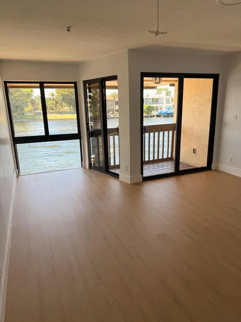 797 S Riverside Drive Pompano Beach FL 33062