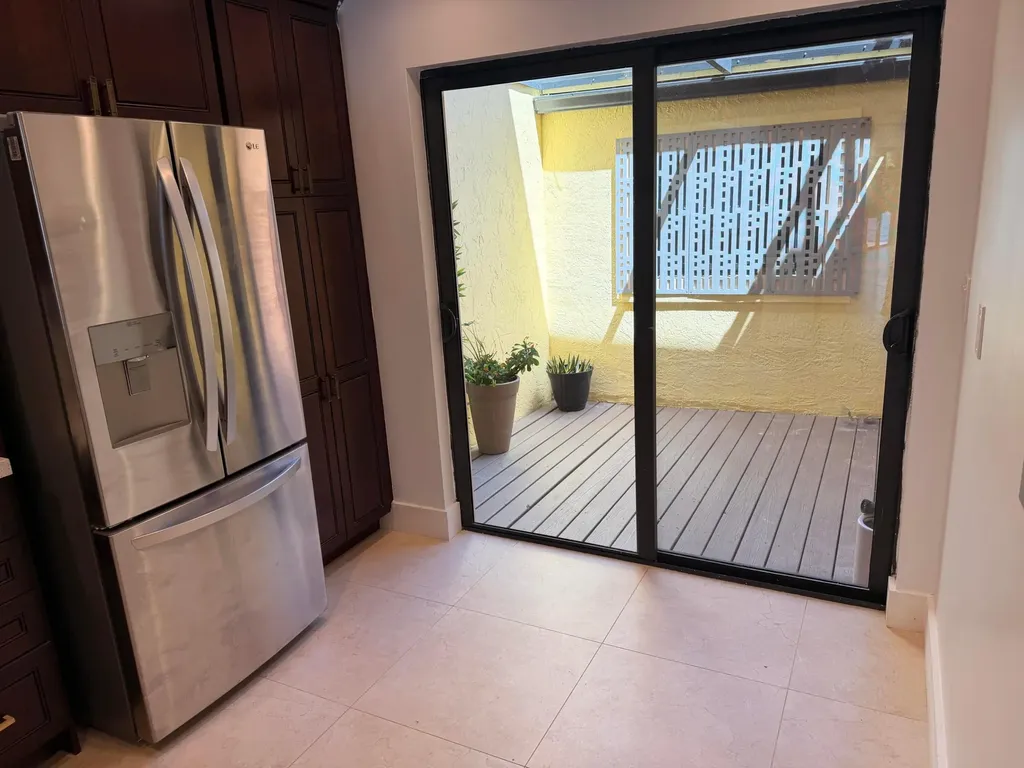 797 S Riverside Drive Pompano Beach FL 33062