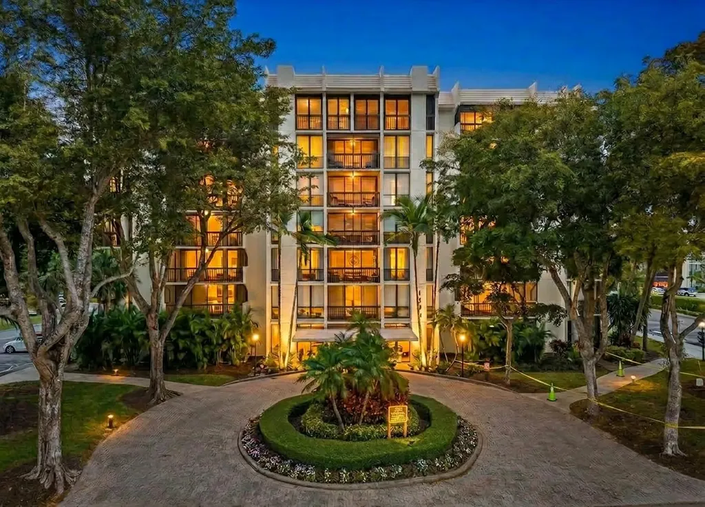1832 Bridgewood Drive Boca Raton FL 33434