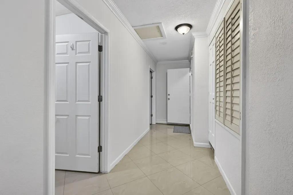 15399 N 61st Place Place N The Acreage FL 33470