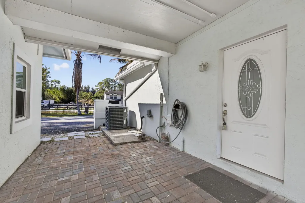 15399 N 61st Place Place N The Acreage FL 33470