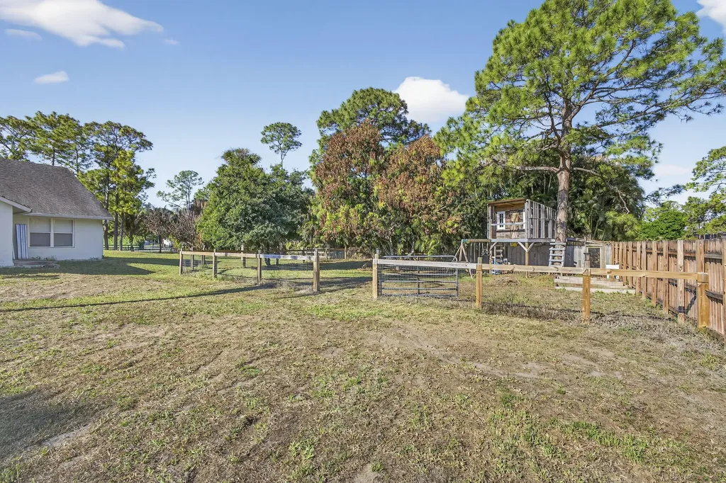 15399 N 61st Place Place N The Acreage FL 33470