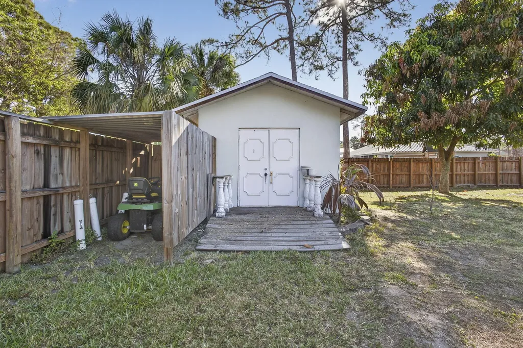 15399 N 61st Place Place N The Acreage FL 33470