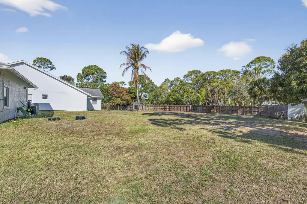 15399 N 61st Place Place N The Acreage FL 33470