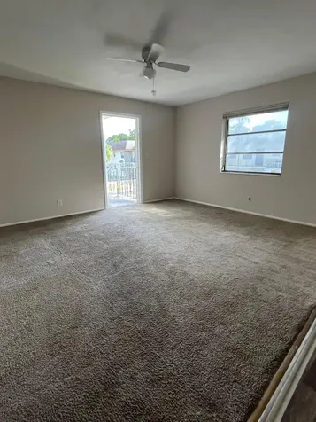 4800 NW 24th Court Lauderdale Lakes FL 33313
