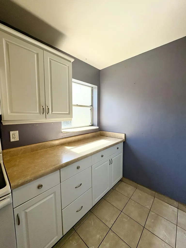 2915 SW 22nd Avenue Delray Beach FL 33445
