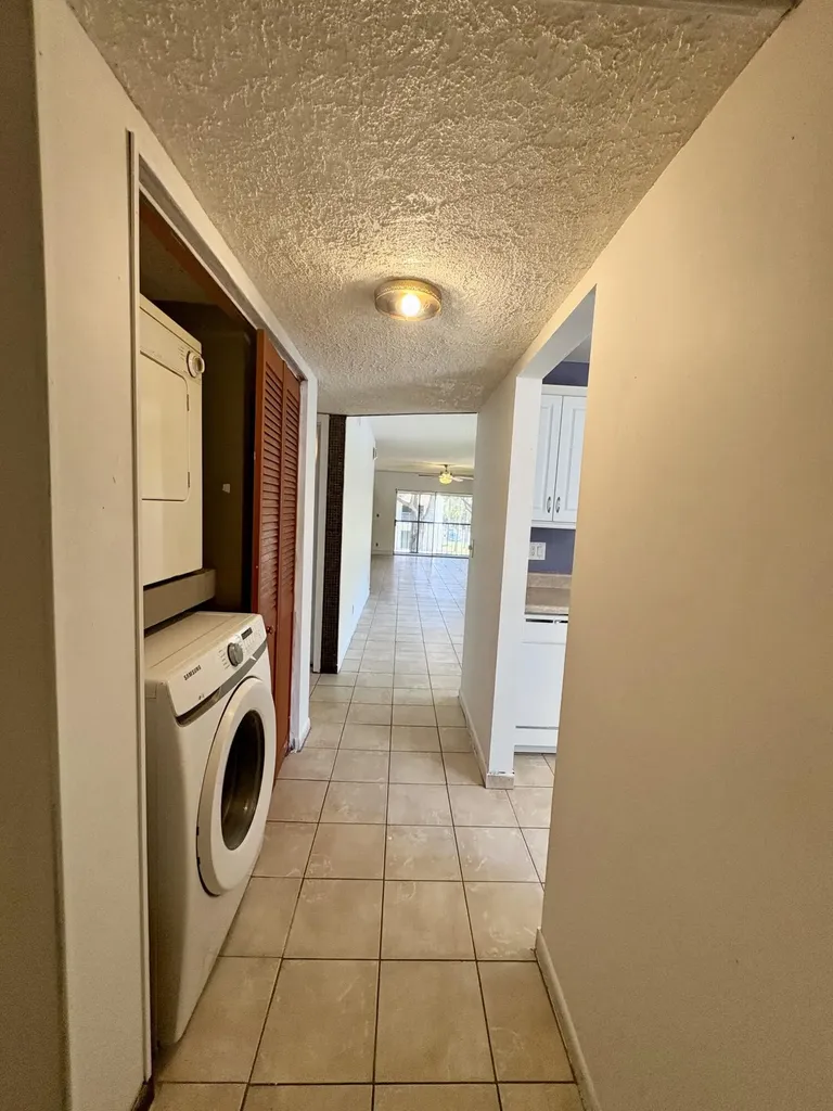 2915 SW 22nd Avenue Delray Beach FL 33445