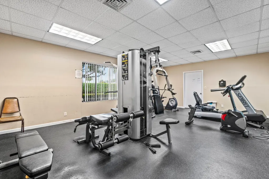 2915 SW 22nd Avenue Delray Beach FL 33445