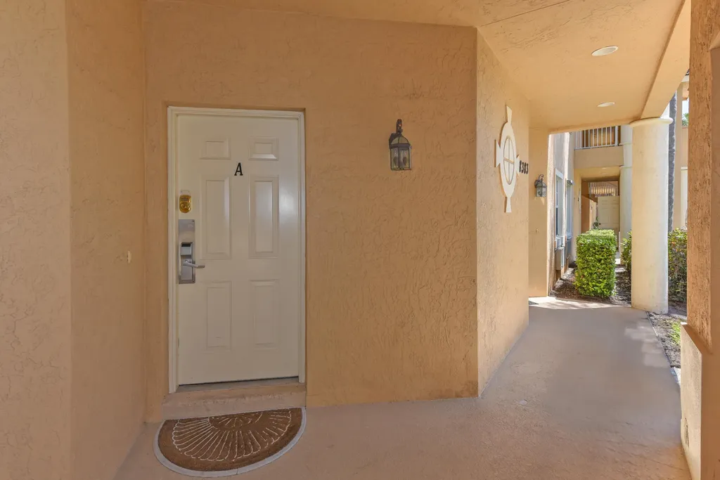 8383 Mulligan Circle Port St Lucie FL 34986