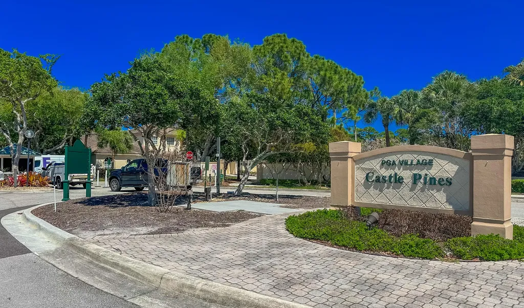 8383 Mulligan Circle Port St Lucie FL 34986