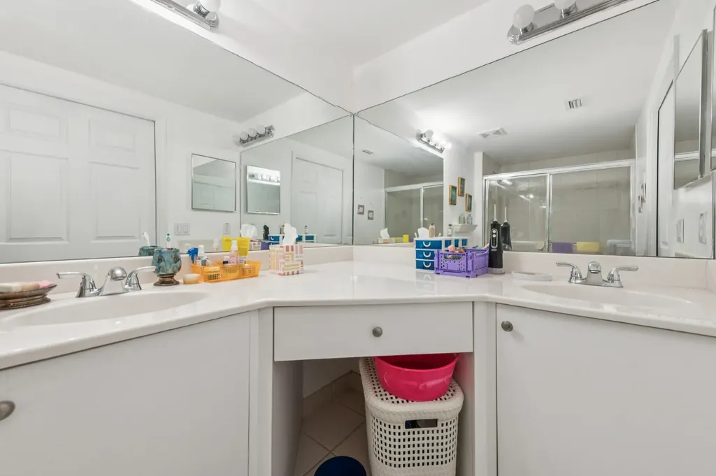 4721 E Lucerne Lakes Boulevard E Lake Worth FL 33467