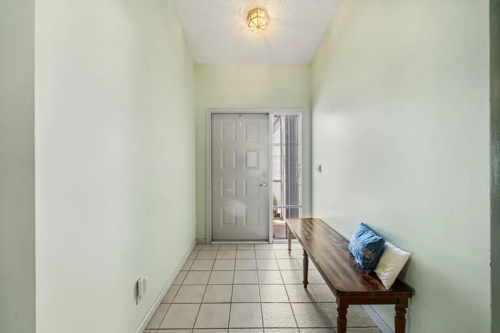 5197 Rosen Boulevard Boynton Beach FL 33472
