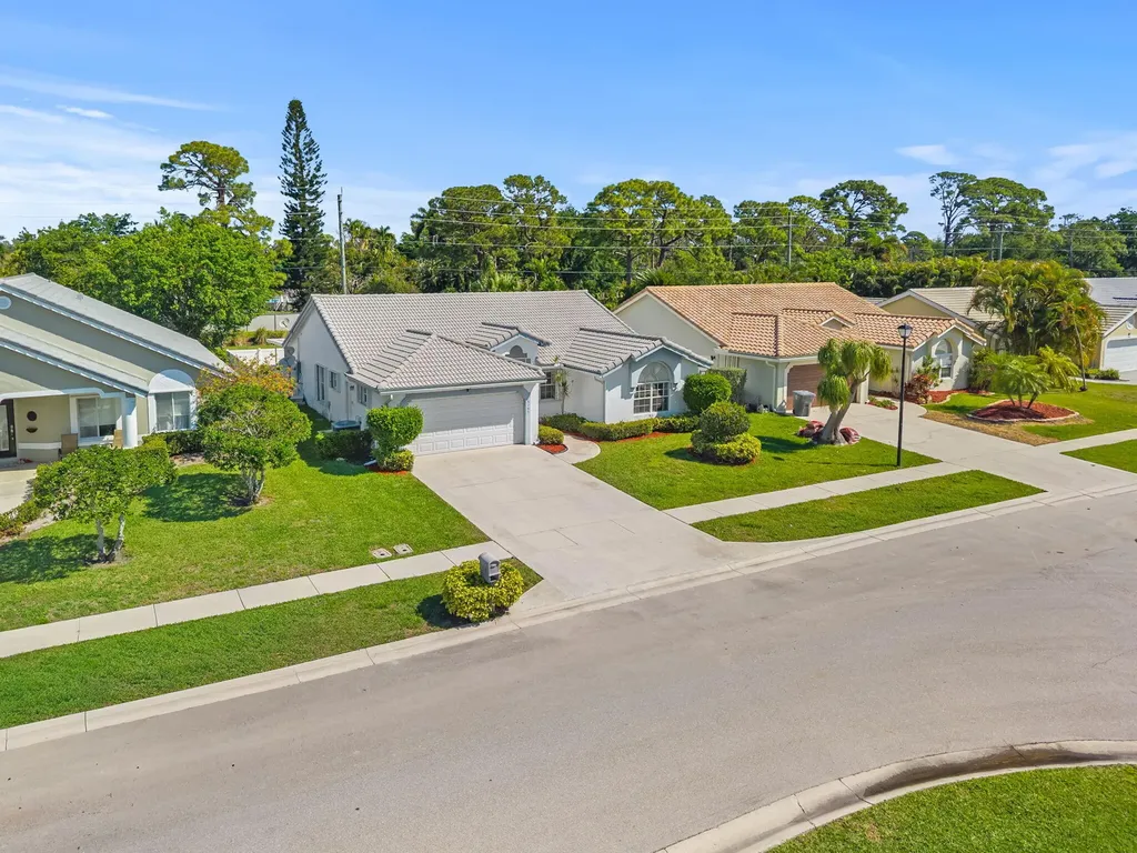 5197 Rosen Boulevard Boynton Beach FL 33472
