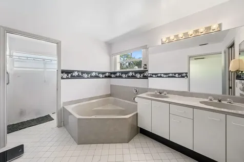 5197 Rosen Boulevard Boynton Beach FL 33472