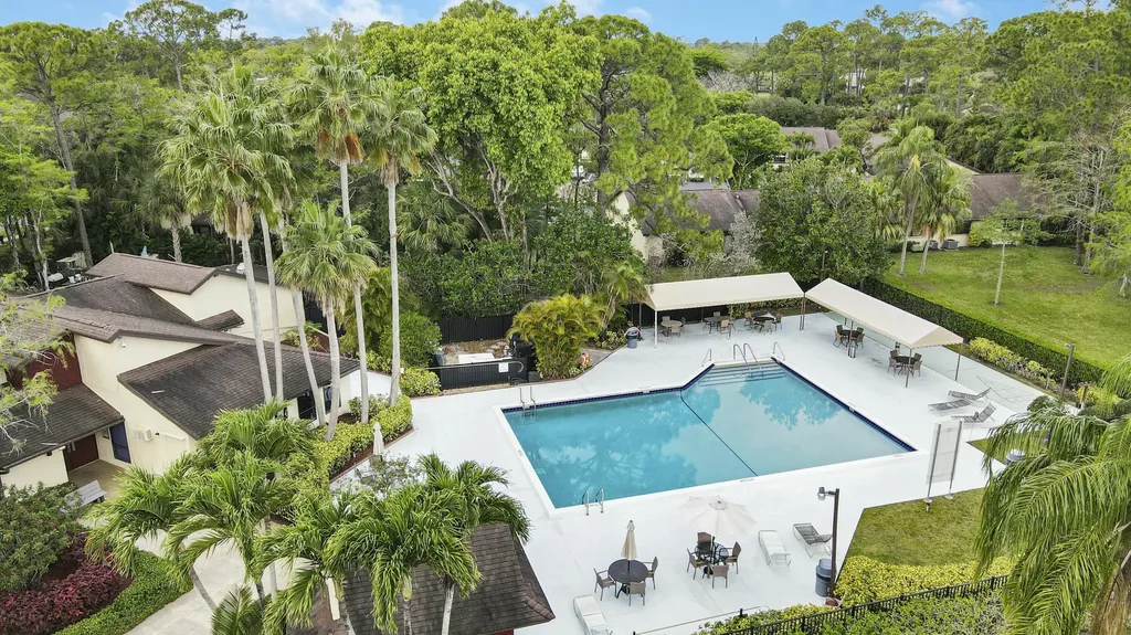 135 Manchineel Court Royal Palm Beach FL 33411