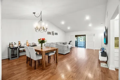 19961 Mona Circle Boca Raton FL 33434
