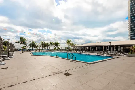 Hallandale Beach FL 33009