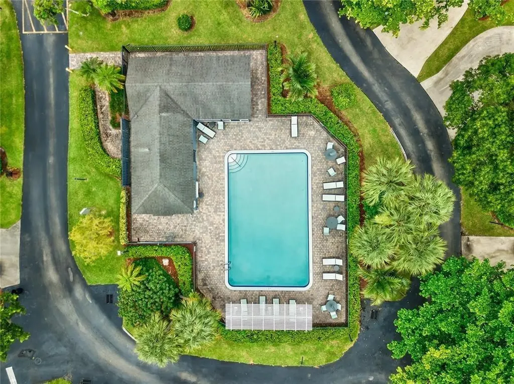 6538 Abbey Road Parkland FL 33067